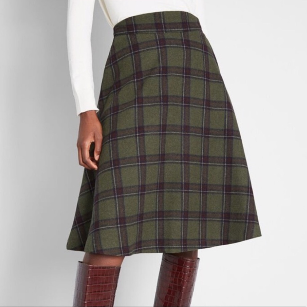 ModCloth green plaid midi Skirt. Size S